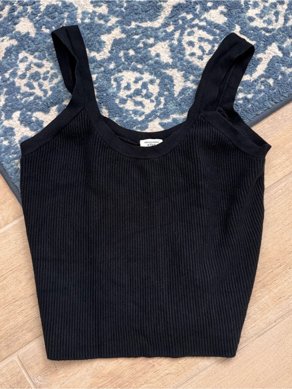 Abercrombie & Fitch Black Ribbed Tank Women’s Size S